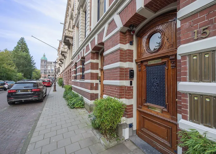 Hôtel de l'aéroport: Park Mansion Hotel